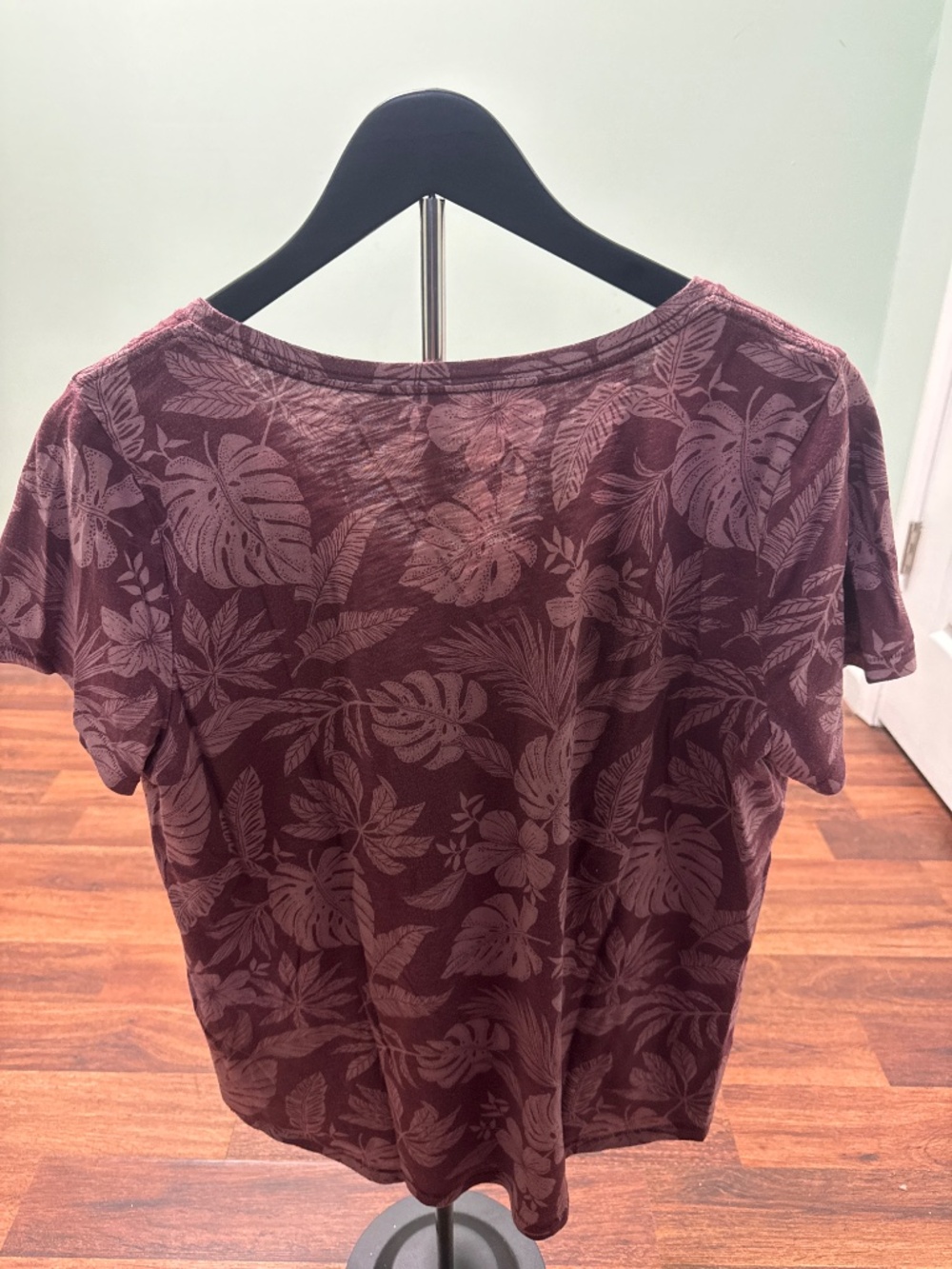 Top - Picture 3 of 4